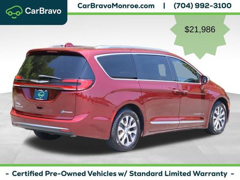 Used 2021 Chrysler Pacifica Pinnacle FWD image 6