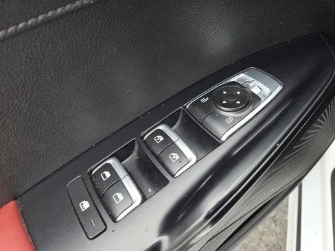 Used 2023 Kia K5 GT-Line image 9