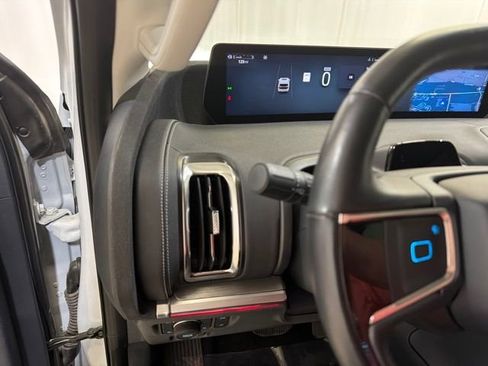 Used 2025 Ford Expedition Platinum AWD/4WD image 15