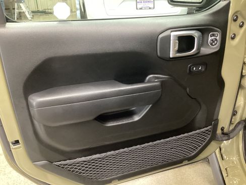 Used 2025 Jeep Wrangler Unlimited Sport S 4xe AWD/4WD image 13