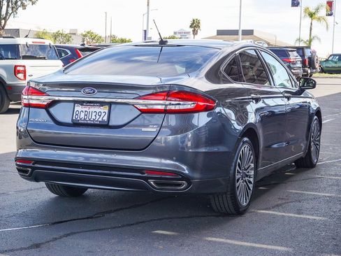 Used 2018 Ford Fusion SE w/ Fusion SE Technology Package image 7