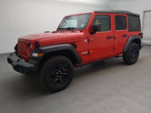 Used 2018 Jeep Wrangler Unlimited Sport AWD/4WD image 2