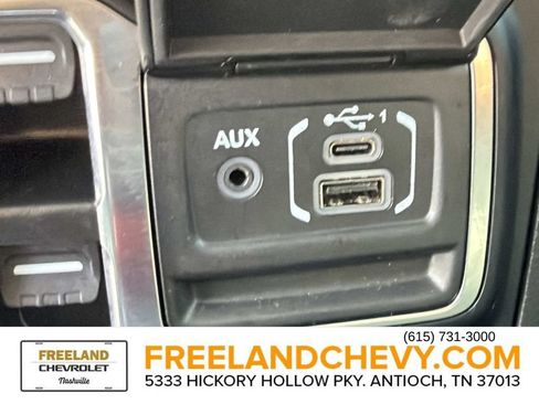 Used 2024 Jeep Wrangler Unlimited Rubicon AWD/4WD image 31