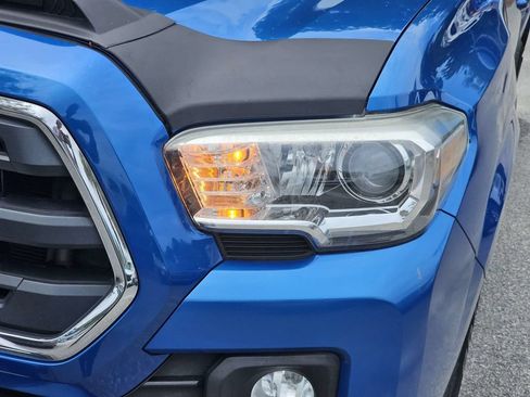 Used 2016 Toyota Tacoma SR5 RWD image 10