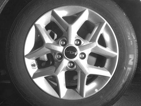 Used 2025 Kia Soul LX w/ LX Technology Package image 12