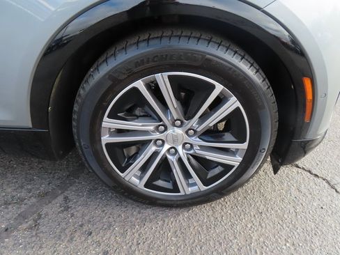 Used 2024 Cadillac Lyriq Luxury image 10