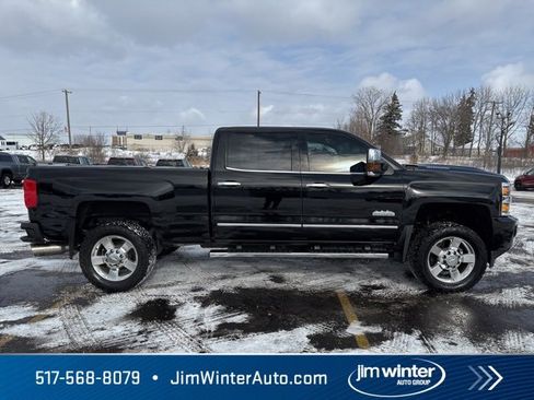 Used 2017 Chevrolet Silverado 2500 High Country image 16