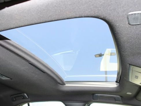 Used 2025 Lexus UX 300h FWD image 6