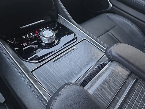 Used 2024 Jeep Wagoneer Series II image 70