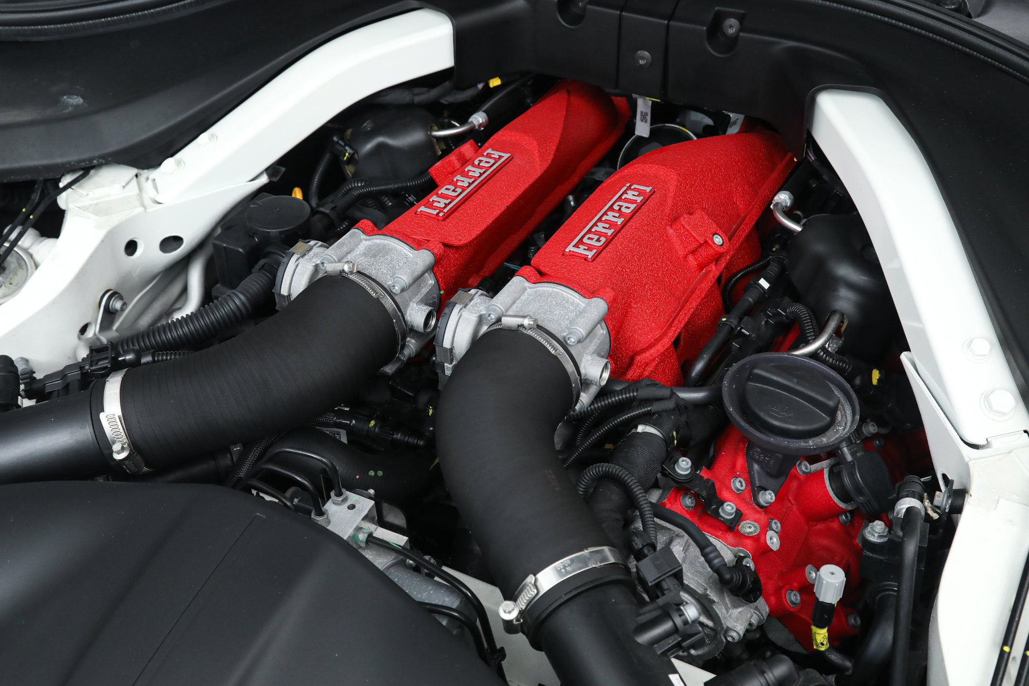 Certified 2023 Ferrari Portofino M RWD image 34
