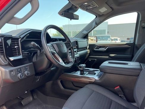 Used 2022 Chevrolet Silverado 1500 RST w/ Convenience Package II image 17