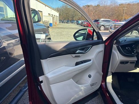 Certified 2022 Buick Envision Essence w/ Technology Package I image 13