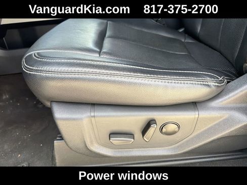 Used 2022 Ford F250 Lariat w/ Lariat Value Package AWD/4WD image 16