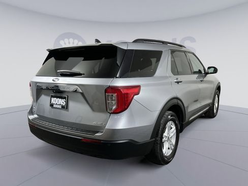 Used 2022 Ford Explorer XLT image 7