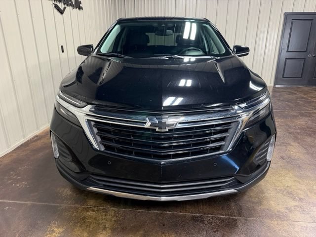 Used 2024 Chevrolet Equinox LT w/ LPO, Floor Liner Package FWD image 2