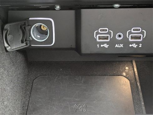 Used 2024 Jeep Wagoneer Series II w/ Flexible Seating Group image 27