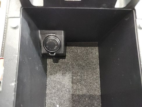 Used 2020 Subaru Outback Limited image 30