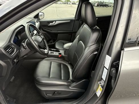 Used 2025 Ford Escape Platinum AWD/4WD image 11