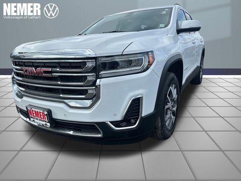 Used 2022 GMC Acadia SLT w/ Trailering Package image 1