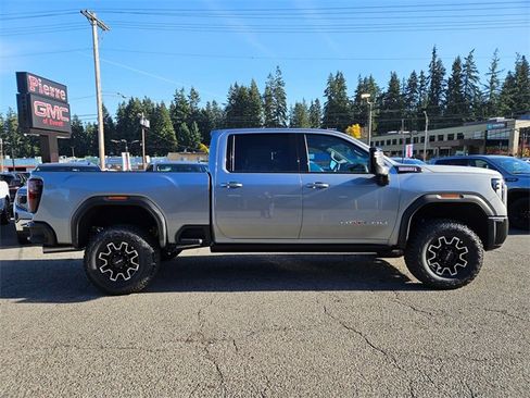 New 2026 GMC Sierra 2500 AT4X image 3