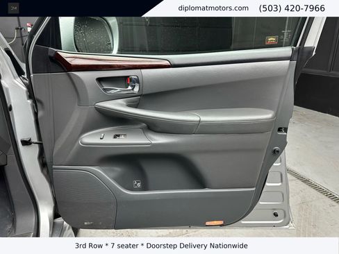 Used 2009 Lexus LX 570 4WD image 23
