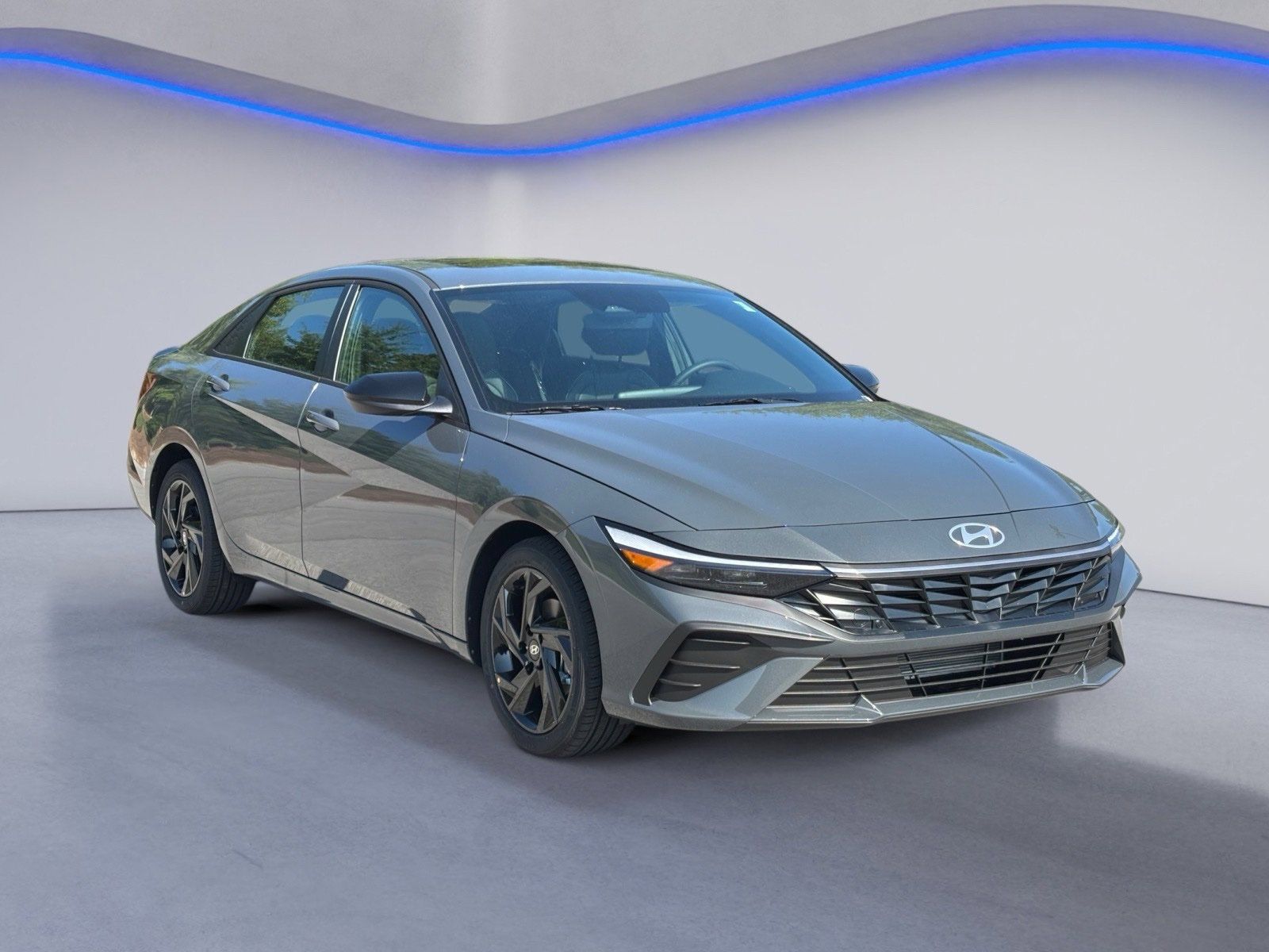 New 2026 Hyundai Elantra SEL Sport FWD image 5