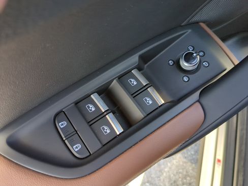 Used 2023 Audi Q5 2.0T Premium Plus w/ Premium Plus Package image 17