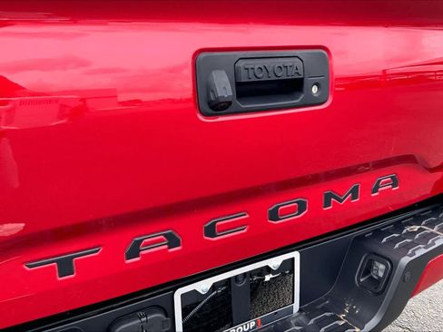 Used 2023 Toyota Tacoma TRD Sport w/ Technology Package AWD/4WD image 31