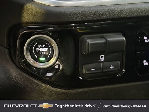 Used 2025 Chevrolet Silverado 1500 LT w/ Safety Package AWD/4WD image 21