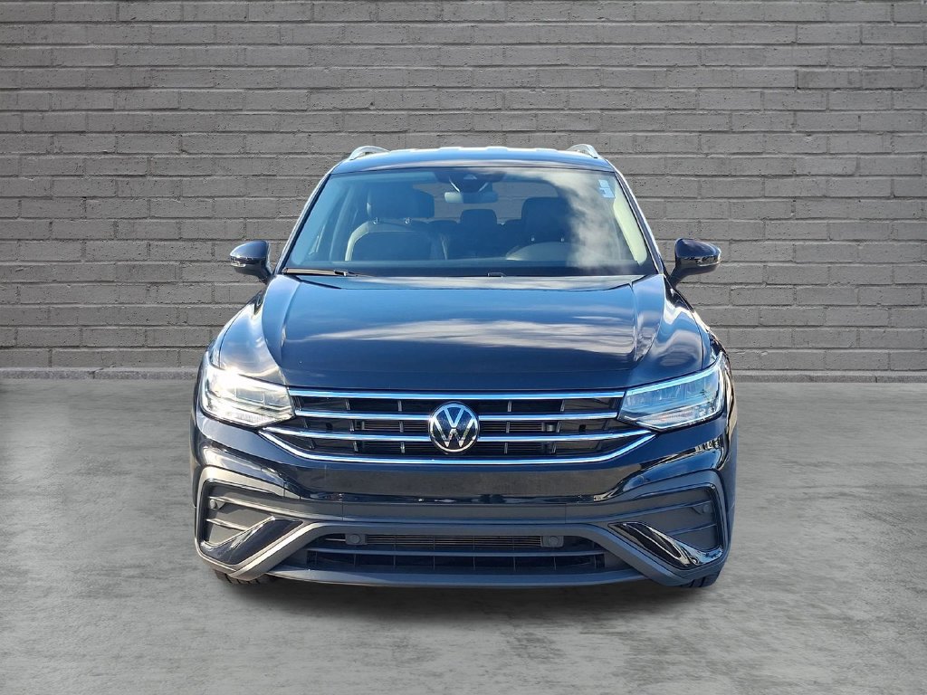 Used 2024 Volkswagen Tiguan SE FWD image 4