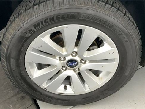Used 2017 Subaru Outback 2.5i Premium image 33