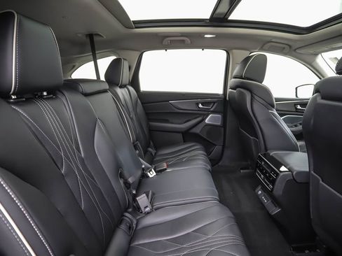 Used 2025 Acura MDX w/ Advance Package image 27