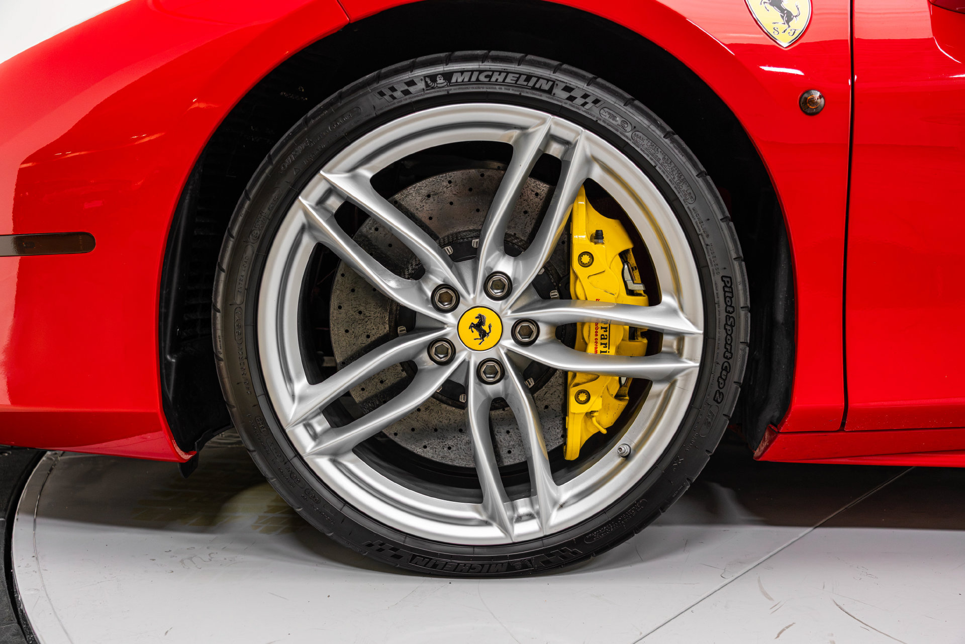 Certified 2018 Ferrari 488 Spider RWD image 14