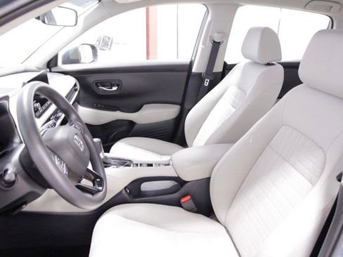 Certified 2023 Honda HR-V LX image 15