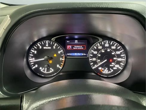 Used 2020 Nissan Pathfinder SV FWD image 15