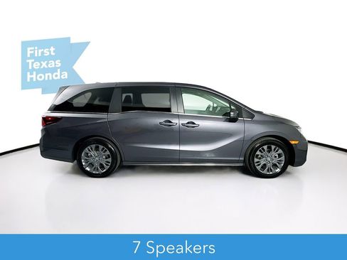 Used 2026 Honda Odyssey Touring image 9