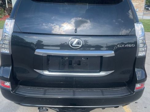 Used 2023 Lexus GX 460 Premium w/ Premium Package AWD/4WD image 11