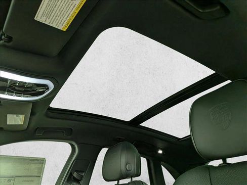 New 2026 Porsche Macan S image 25