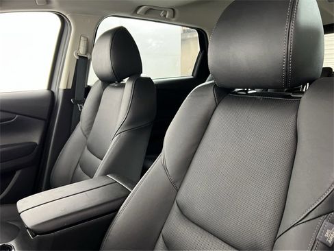 Used 2023 MAZDA CX-9 Touring image 12