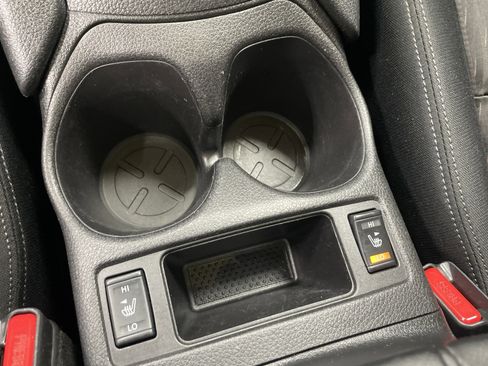 Used 2019 Nissan Rogue SV image 29