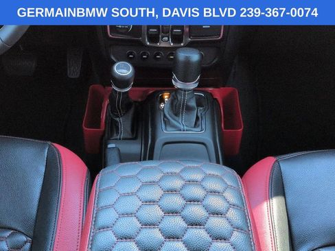 Used 2023 Jeep Wrangler Unlimited Sahara AWD/4WD image 20