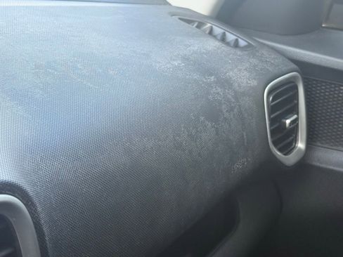 Used 2023 Hyundai Venue SEL w/ Cargo Package image 22