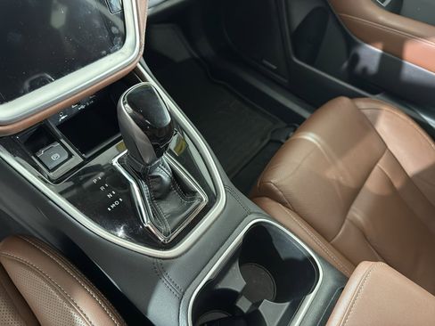 Used 2020 Subaru Outback Touring XT image 35