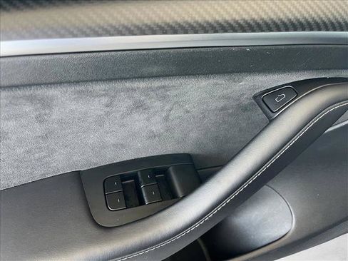 Used 2023 Tesla Model 3 Standard Range RWD image 16