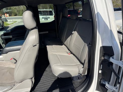 Used 2016 Ford F150 Lariat image 14