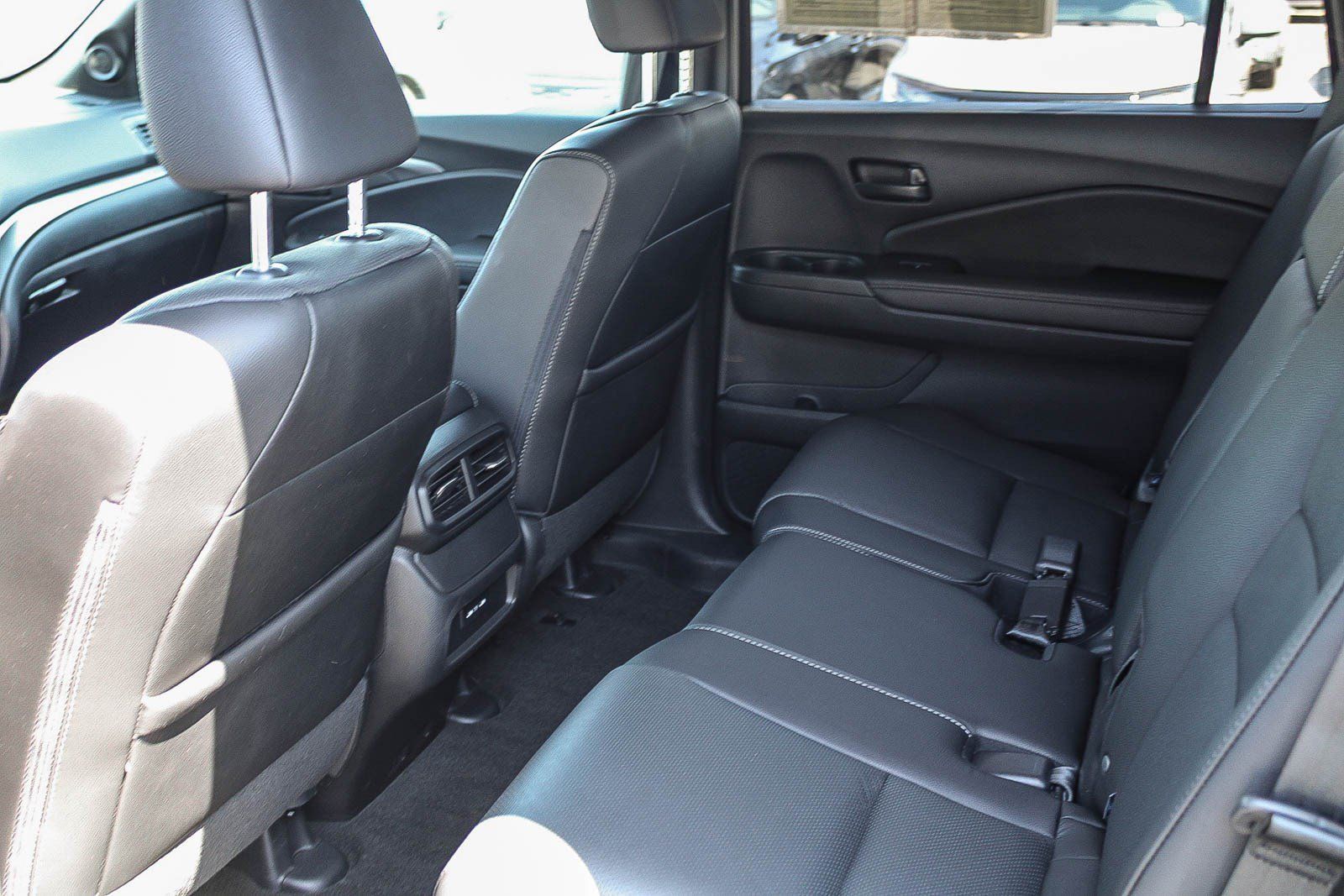 Certified 2025 Honda Passport EX-L image 20