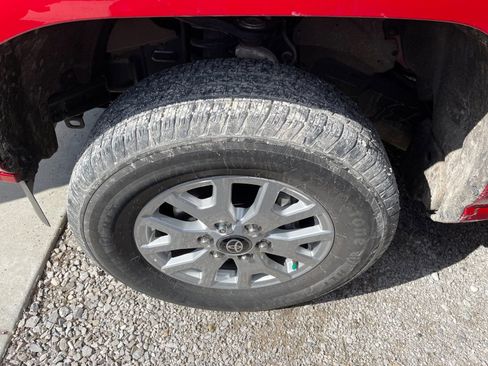 Used 2025 Toyota Tacoma SR w/ SR Upgrade Package image 6