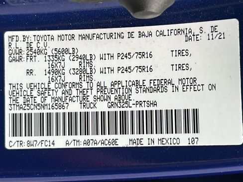 Used 2022 Toyota Tacoma SR5 w/ Technology Package image 40