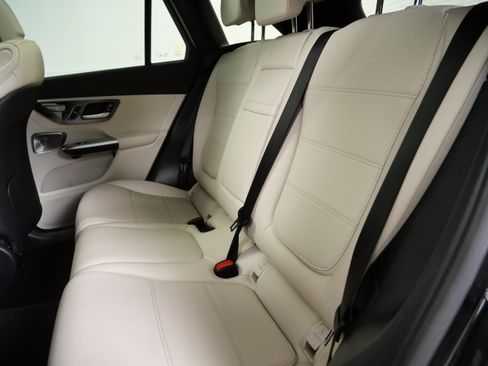 Certified 2026 Mercedes-Benz GLC 300 4MATIC image 17