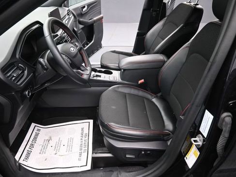Used 2025 Ford Escape ST-Line AWD/4WD image 12